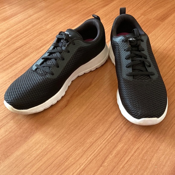 Skechers Shoes - Skechers Go Walk Sneakers